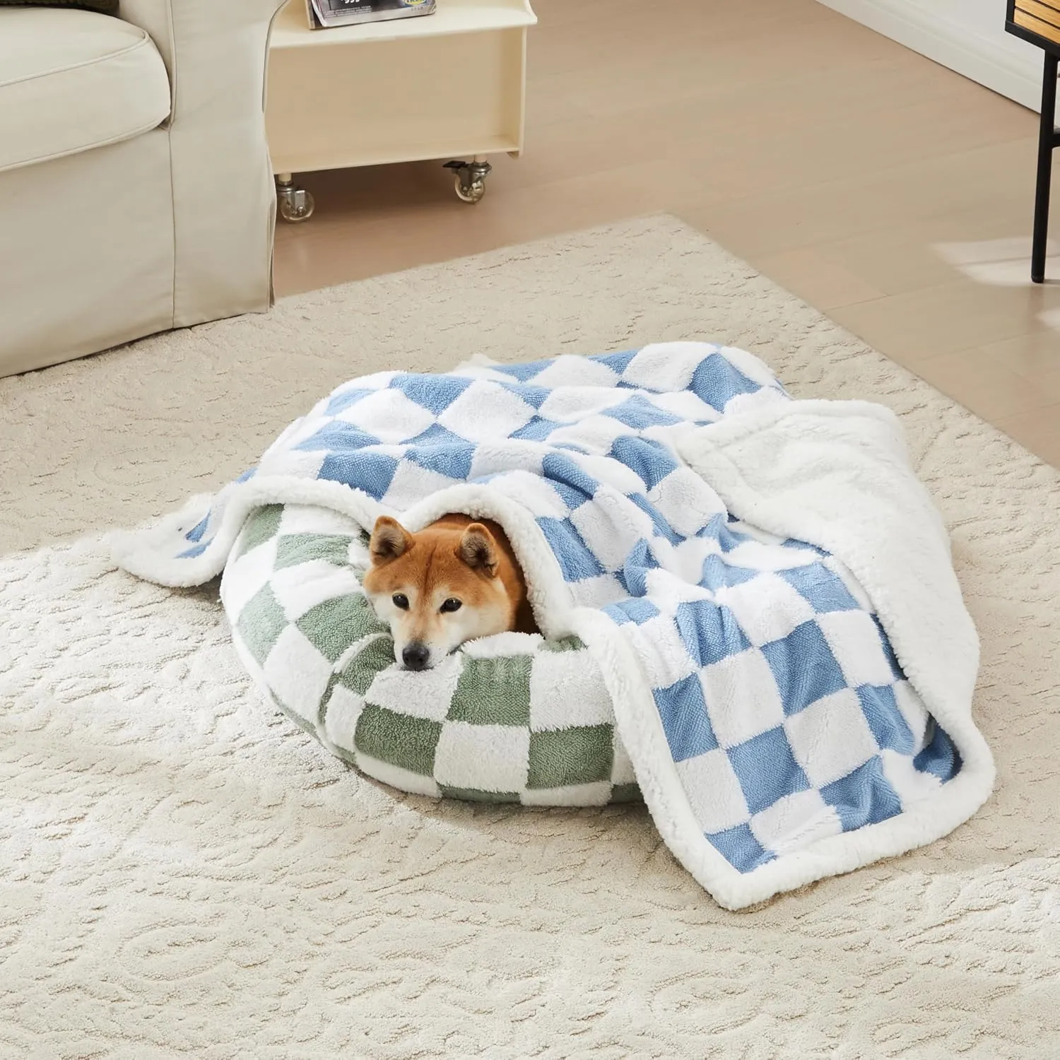 Checkered Dog Blanket, Blue Jacquard Sherpa Blanket for Small Dog and Cats, Cute Aesthetic Style Fluffy Fleece Pets Blanket for Couch Protection Washable, 25"x35"