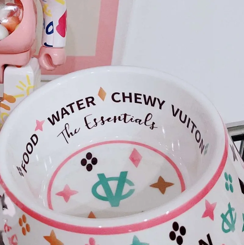 Chewy Vuiton Luxury Brand Designer Dog Bowl Ceramics Bowls Placemat Puppy Cat Feeder Non-slip Crash French Bulldog Bowl For Small Dogs
